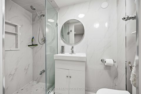 Photo 28 at 549 Lawrence Avenue W, Lawrence, Toronto