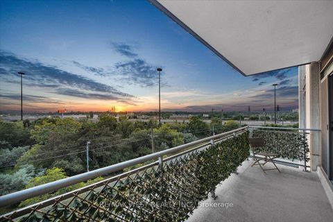 Photo 12 at 604 - 2119 Lake Shore Boulevard W, Mimico, Toronto