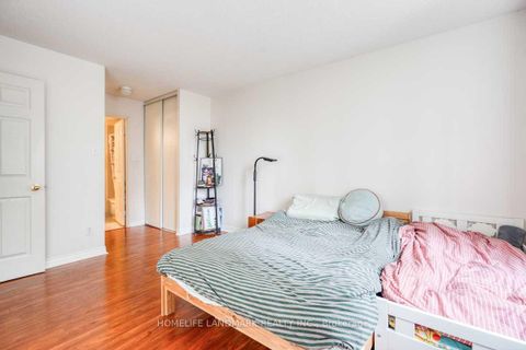 Photo 9 at 302 - 260 Doris Avenue, Willowdale East, Toronto