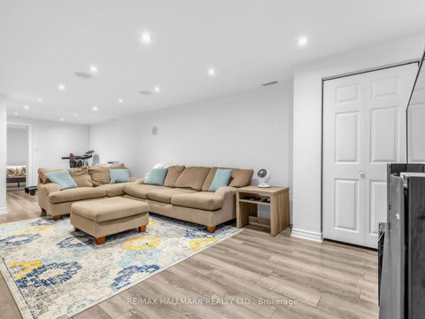 Photo 14 at 7 Penworth Road, Maryvale, Toronto