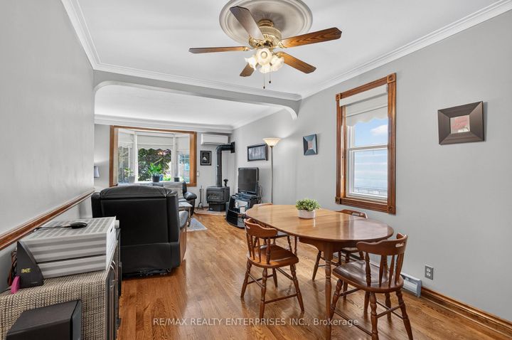 Photo 6 at 22 Atlee Avenue, Cliffside, Toronto