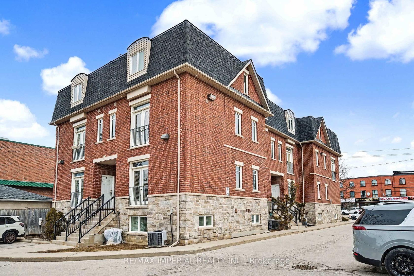 2 - 2964 Islington Avenue, Humber Summit, Toronto photo 0