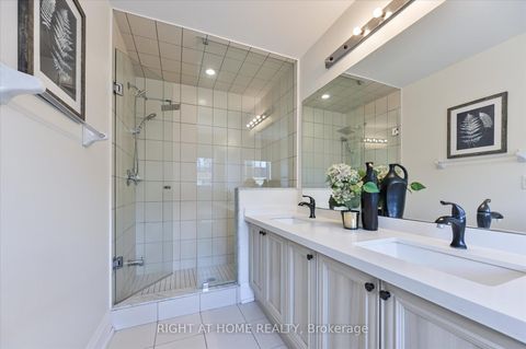 Photo 18 at 18 Kenneth Wood Crescent, Newtonbrook East, Toronto