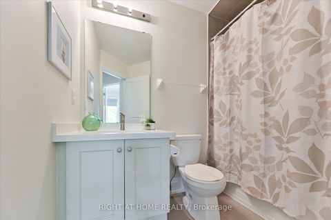 Photo 22 at 18 Kenneth Wood Crescent, Newtonbrook East, Toronto