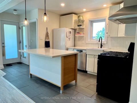 Photo 7 at 688 Sammon Avenue, East York, Toronto