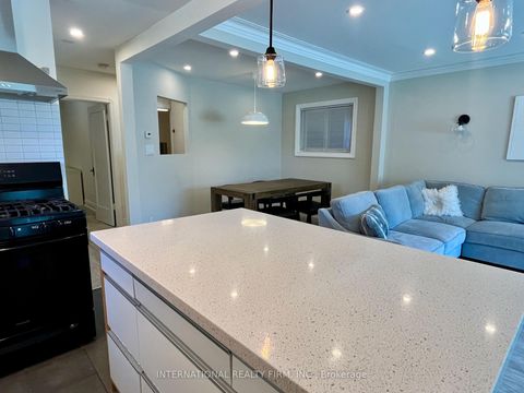 Photo 14 at 688 Sammon Avenue, East York, Toronto