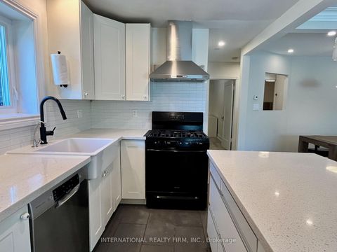 Photo 15 at 688 Sammon Avenue, East York, Toronto