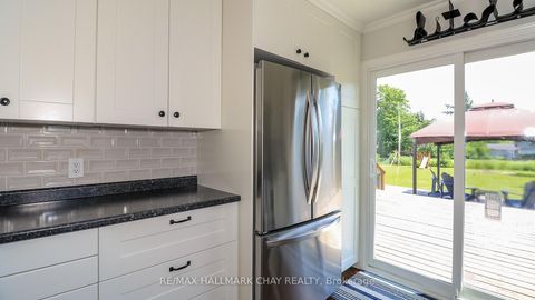 Photo 14 at 2281 Scythes Street, Stroud, Innisfil