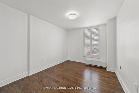Photo 26 at 702 - 130 Neptune Drive, Lawrence, Toronto