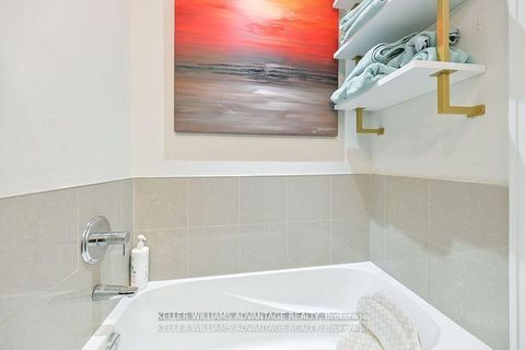 Photo 11 at 616 - 29 Queens Quay E, Waterfront Communities C8, Toronto