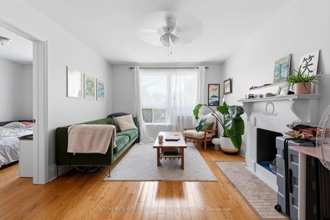 Photo 5 at 376 Sunnyside Avenue, Swansea, Toronto