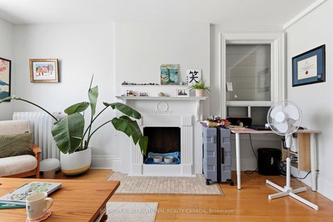 Photo 6 at 376 Sunnyside Avenue, Swansea, Toronto