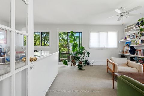 Photo 13 at 376 Sunnyside Avenue, Swansea, Toronto