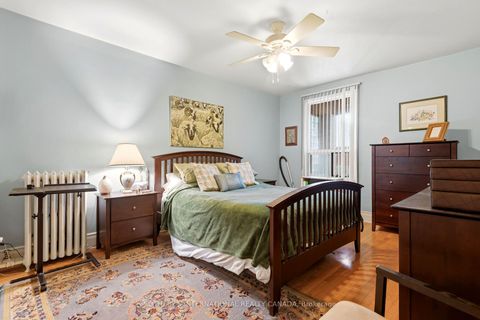 Photo 24 at 376 Sunnyside Avenue, Swansea, Toronto