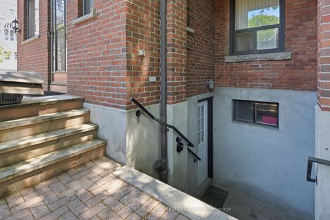 Photo 30 at 376 Sunnyside Avenue, Swansea, Toronto