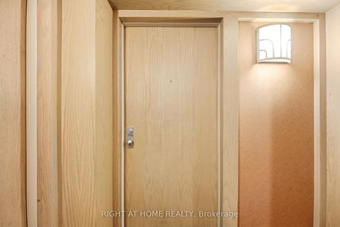 Photo 3 at 1602 - 298 Jarvis Street, Yonge Corridor, Toronto