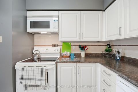 Photo 7 at 1602 - 298 Jarvis Street, Yonge Corridor, Toronto