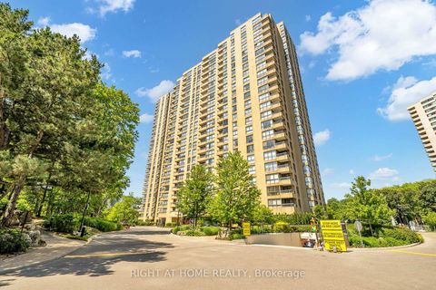 Photo 1 at 1801 - 1 Concorde Place, Don Mills, Toronto