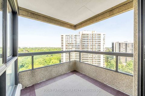 Photo 12 at 1801 - 1 Concorde Place, Don Mills, Toronto