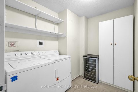 Photo 17 at 1801 - 1 Concorde Place, Don Mills, Toronto