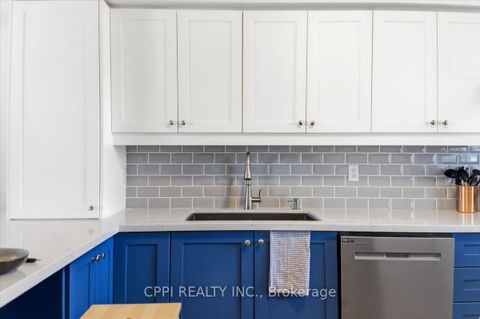 Photo 13 at 14 - 2 Davisbrook Boulevard, Sullivan, Toronto