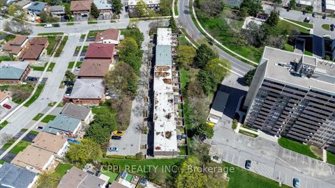 Photo 42 at 14 - 2 Davisbrook Boulevard, Sullivan, Toronto