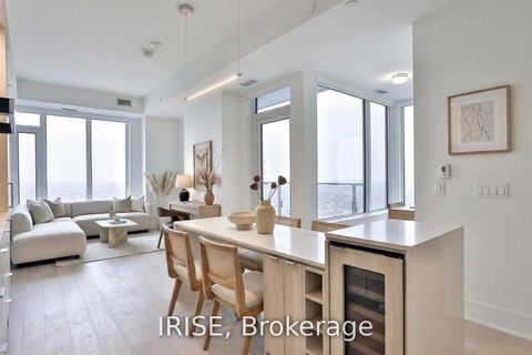 Photo 3 at 5702 - 11 Yorkville Avenue, Annex, Toronto