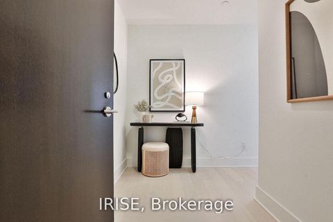 Photo 10 at 5702 - 11 Yorkville Avenue, Annex, Toronto