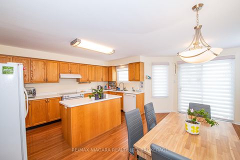 Photo 8 at 120 Janesville Road, Uplands, Vaughan