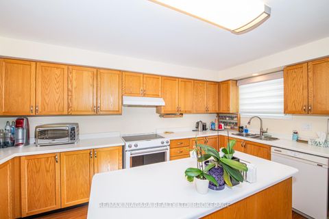 Photo 9 at 120 Janesville Road, Uplands, Vaughan