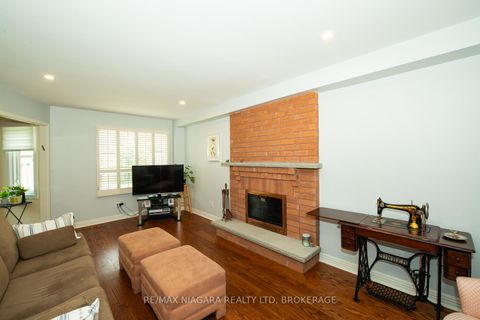 Photo 13 at 120 Janesville Road, Uplands, Vaughan