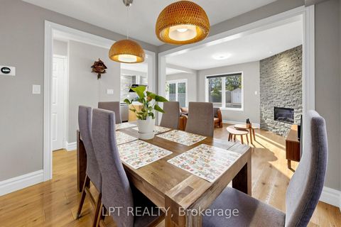 Photo 6 at 30 Pentland Crescent, Maple, Vaughan