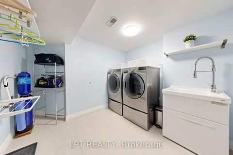 Photo 25 at 30 Pentland Crescent, Maple, Vaughan
