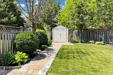 Photo 30 at 30 Pentland Crescent, Maple, Vaughan