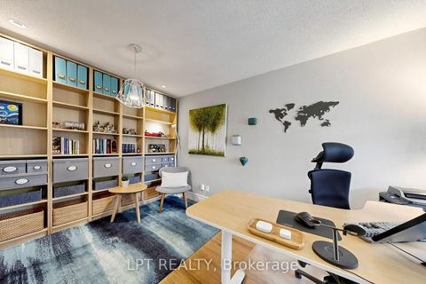 Photo 35 at 30 Pentland Crescent, Maple, Vaughan