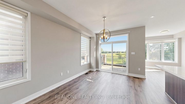Photo 8 at 3151 Mintwood Circle, GO Glenorchy, Oakville