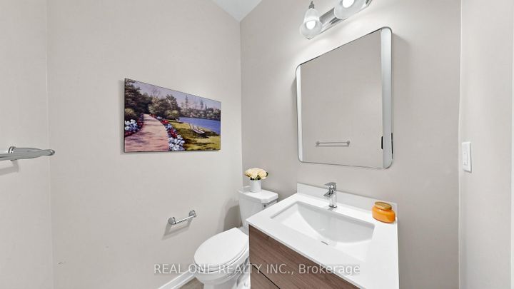 Photo 12 at 3151 Mintwood Circle, GO Glenorchy, Oakville