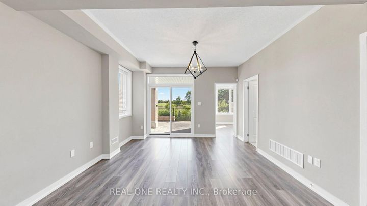Photo 34 at 3151 Mintwood Circle, GO Glenorchy, Oakville