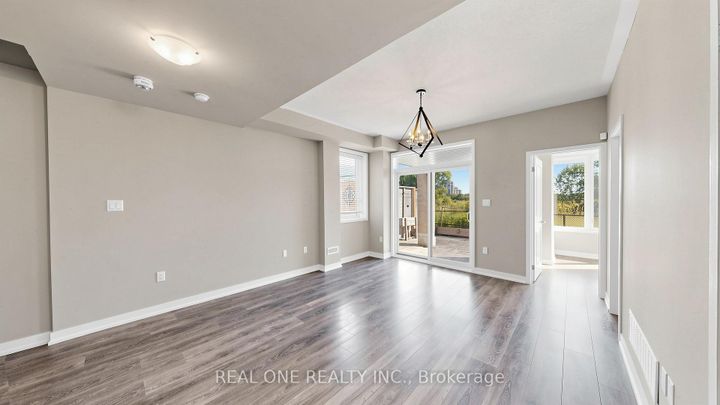 Photo 35 at 3151 Mintwood Circle, GO Glenorchy, Oakville