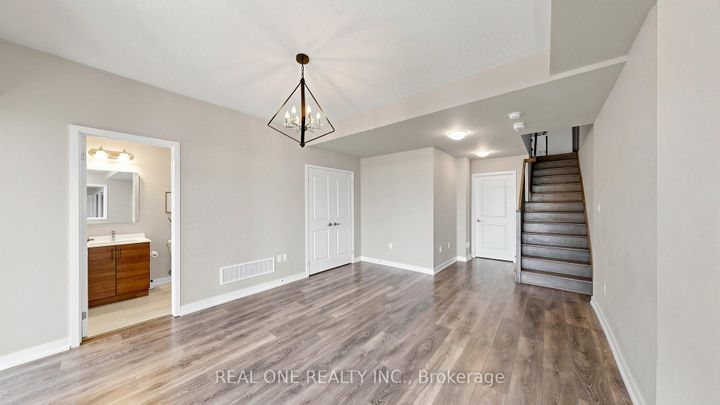 Photo 36 at 3151 Mintwood Circle, GO Glenorchy, Oakville