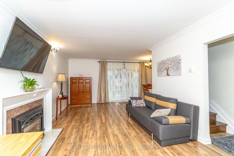 Photo 4 at 75 Glen Agar Drive, Rosethorn, Toronto
