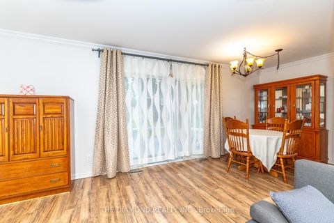 Photo 5 at 75 Glen Agar Drive, Rosethorn, Toronto