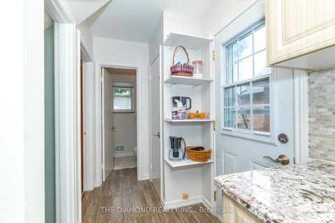 Photo 15 at 75 Glen Agar Drive, Rosethorn, Toronto