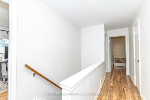 Photo 17 at 75 Glen Agar Drive, Rosethorn, Toronto