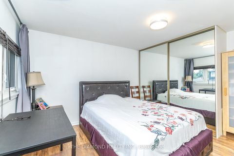 Photo 24 at 75 Glen Agar Drive, Rosethorn, Toronto