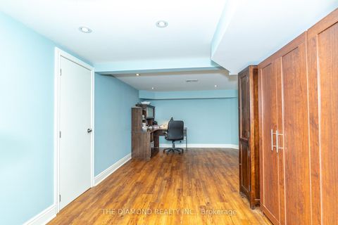Photo 31 at 75 Glen Agar Drive, Rosethorn, Toronto