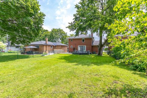 Photo 37 at 75 Glen Agar Drive, Rosethorn, Toronto