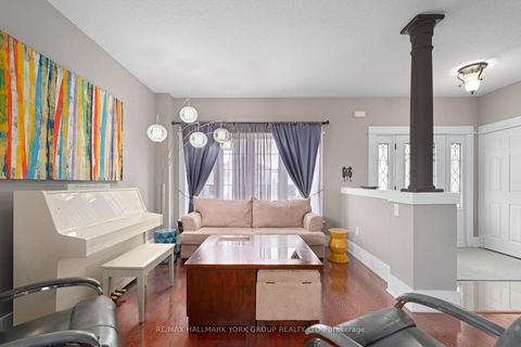 Photo 8 at 59 Carley Crescent, Painswick South, Barrie