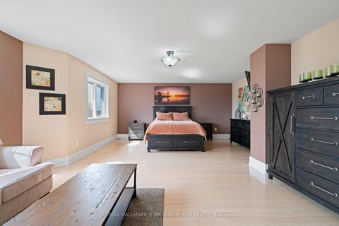 Photo 20 at 59 Carley Crescent, Painswick South, Barrie