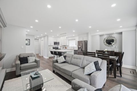 Photo 8 at 9 Tynevale Drive, Richview, Toronto